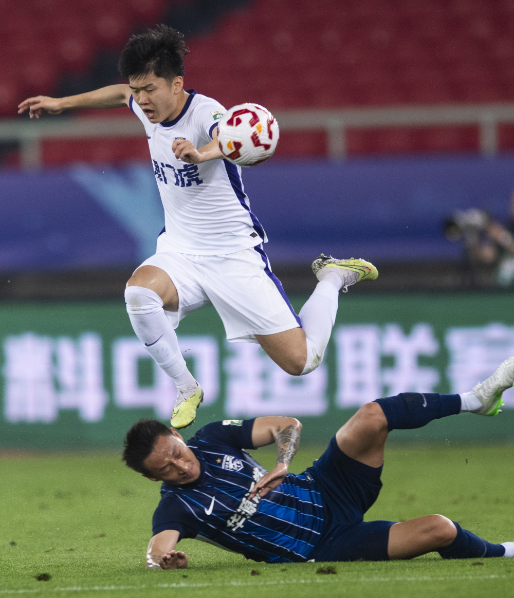 要走出争议 要走出争议